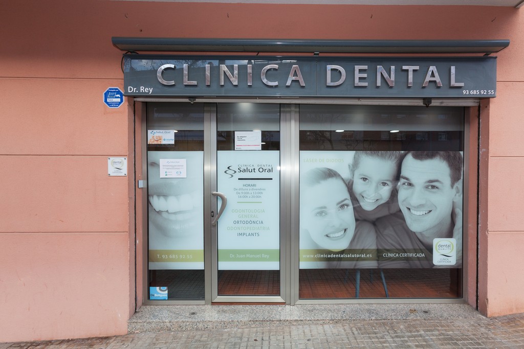 Salut Oral (clínica dental) 1